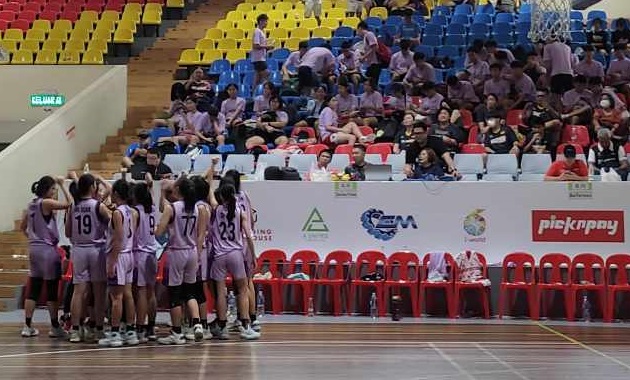 17岁及以下全国篮球赛| 半决赛分挫甲隆 雪柔女子组争霸