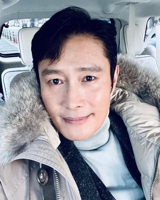 53岁李炳宪升格二宝爸 网称:要当女儿奴了