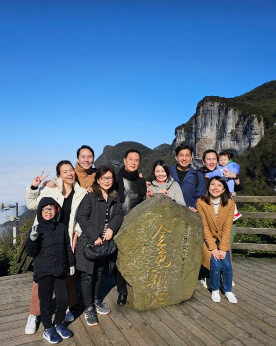 重庆旅游中招 萧慧敏全家确诊