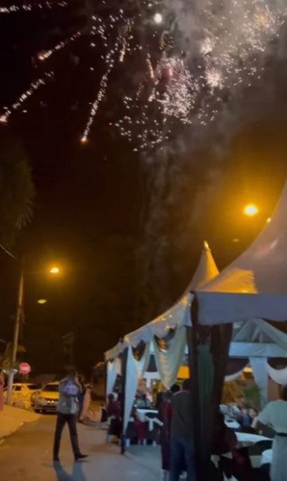 “人家办丧事你还放烟花?” 住家民宿搭篷办活动被居民轰