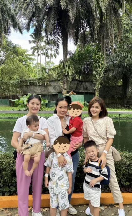 三代同堂游动物园  四千金相聚唱儿歌逗娃