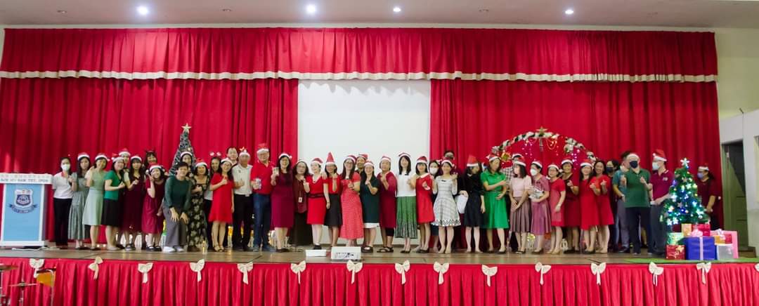 三德华小首办庆典 其乐融融迎圣诞