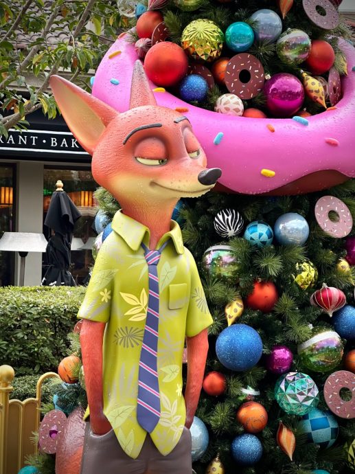 上海迪士尼︱全球首个“疯狂动物城”揭幕 赵丽颖任首席推广大使