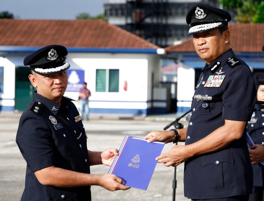 东:彭总警长:全彭1968名警员为应付水灾准备就绪。