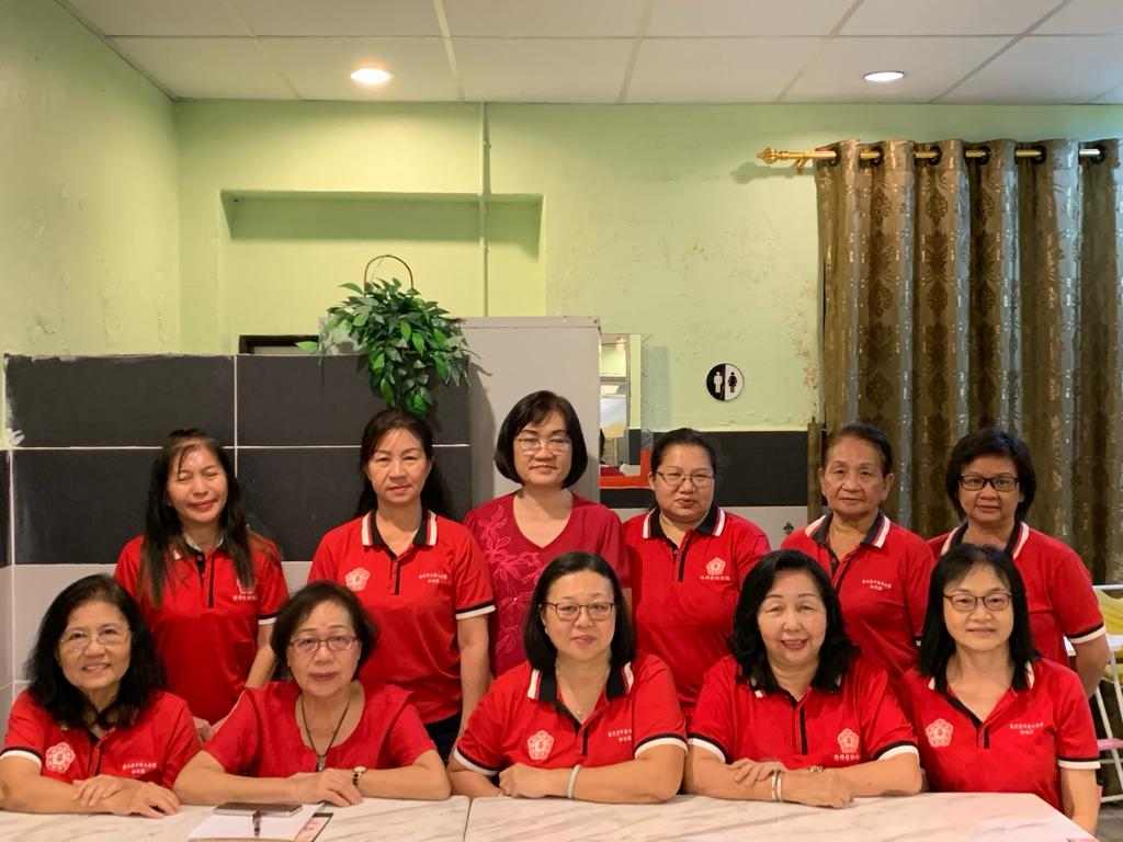 东:由华总妇主催、吉兰丹中华大会堂妇女组及哥打峇鲁培植华小联办的《情暖冬至与你相遇》班级汤圆有奖比赛,定于本月13日在培植小学举办。