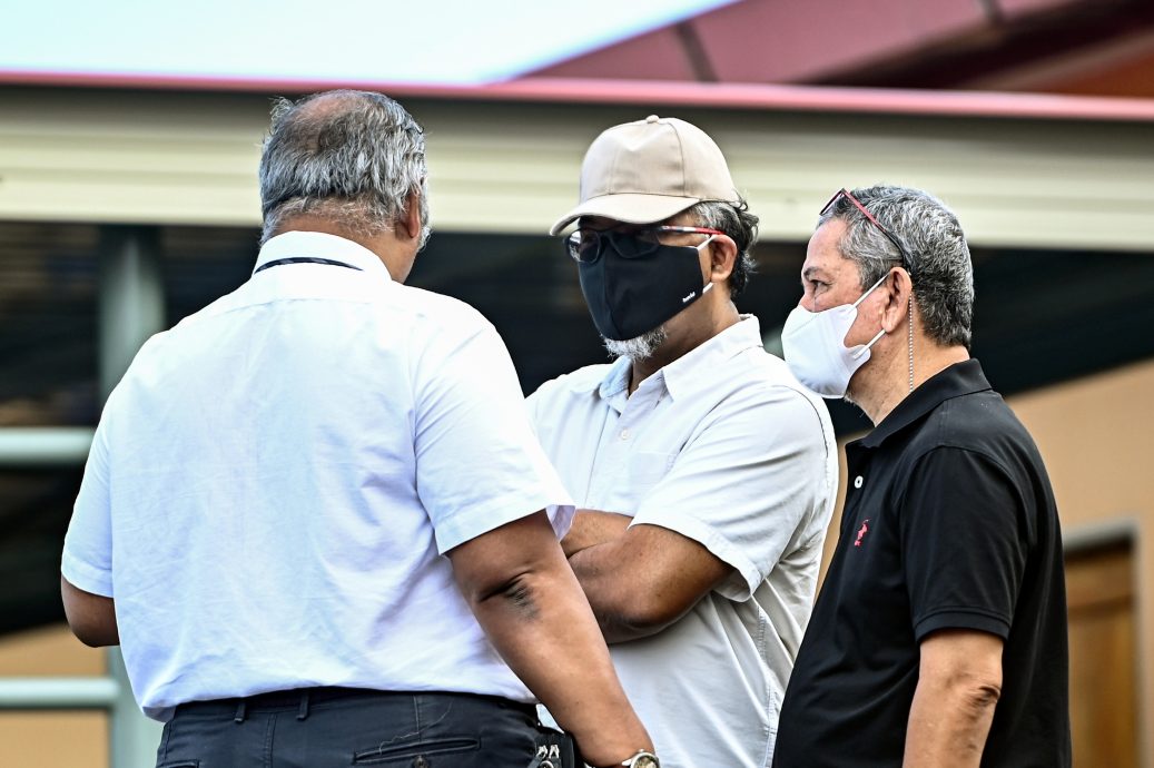 东:私人诊所医生涉嫌伪造冠病疫苗接种证书被提控,不过他否认有罪。