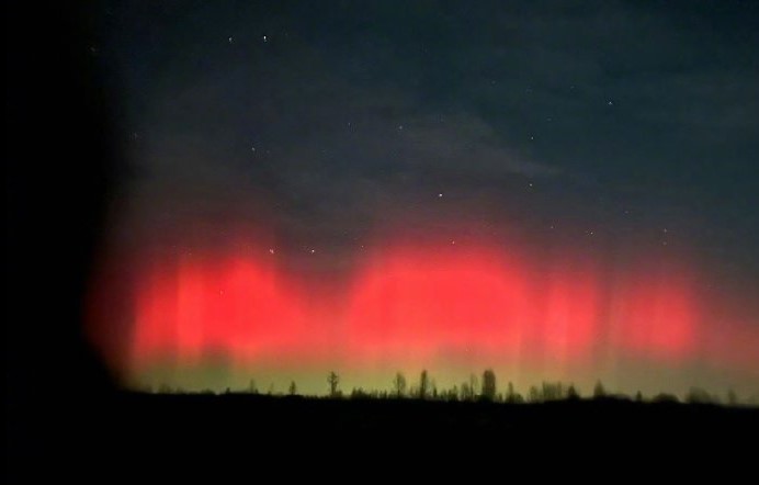 中国多地出现极光 气象局发布地磁暴预警 或影响飞行通信