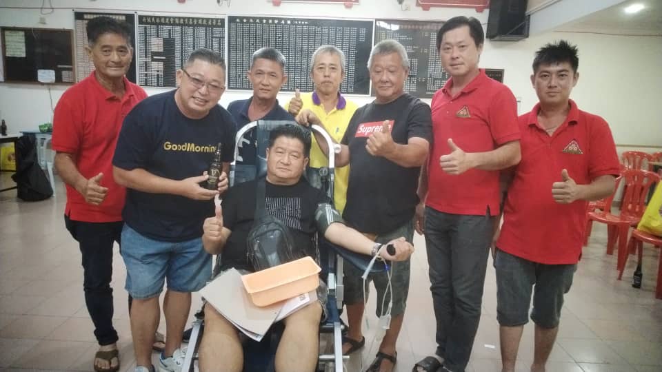 丹绒马林慈善捐血运动反应热烈 为仕林河医院添110包血液