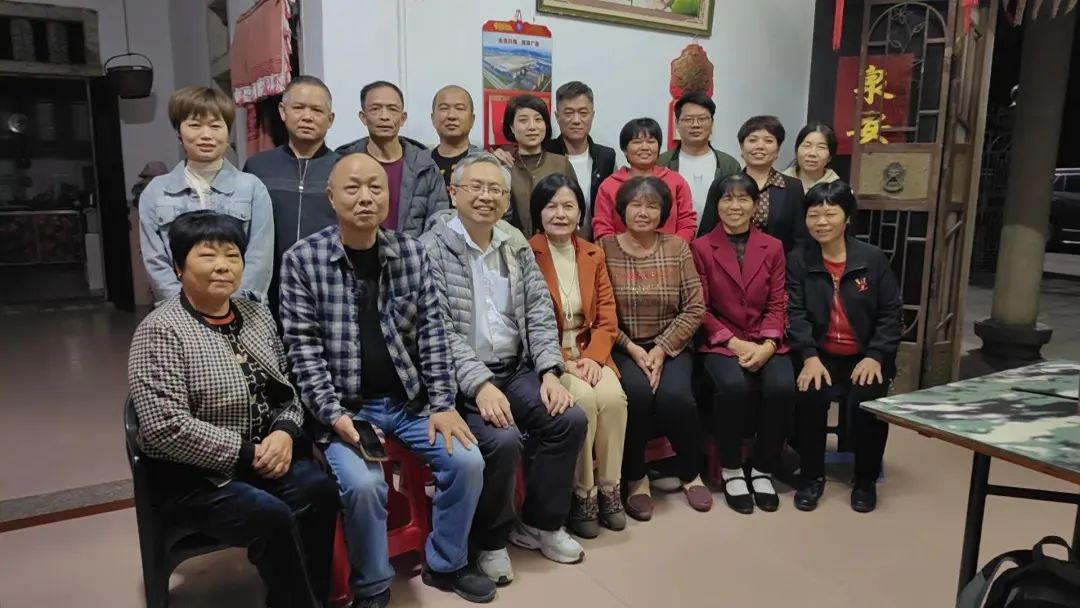 仅凭名字和旧地址，再续亲缘！尤芳达中国寻亲梦成真