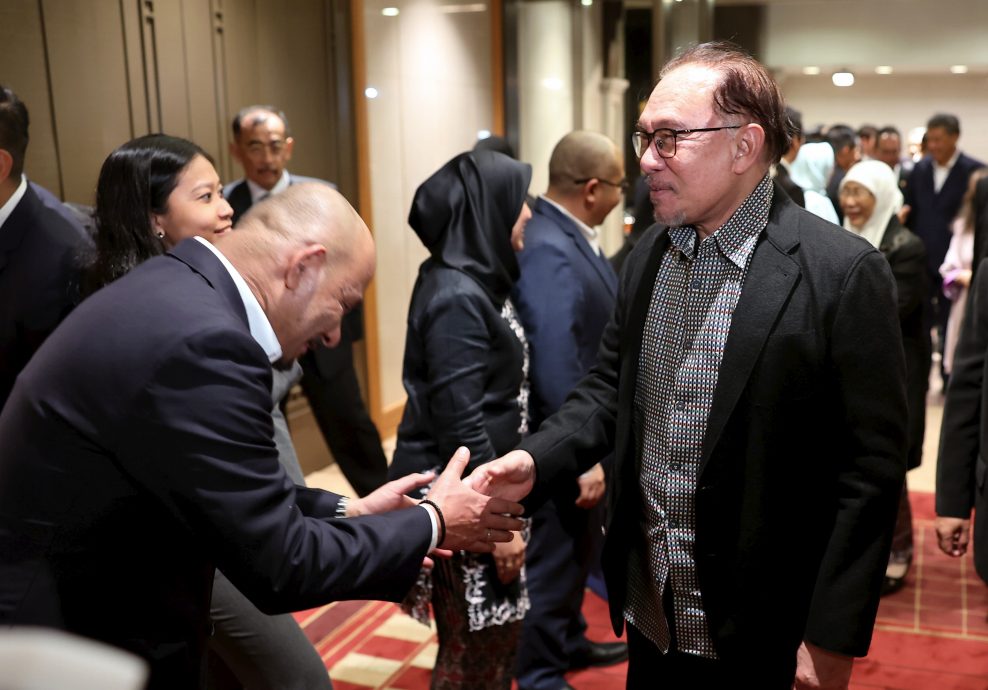 今早与日本首相双边会谈·安华:下午会见日企领袖