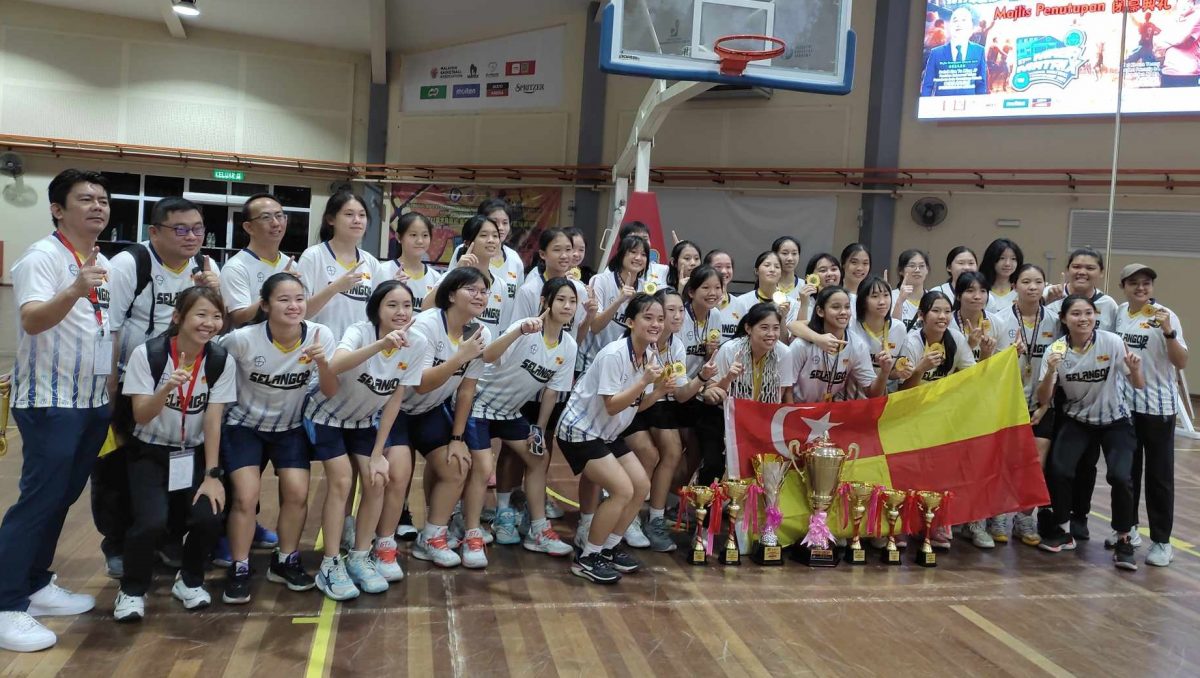 全国17岁及以下篮球赛| 雪女九转功成归功基层 柔男团队篮球至上