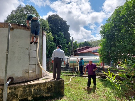 随著天气放晴,吉兰丹州巴西马县的水灾灾黎陆续返家,今早有4所疏散中心关闭。