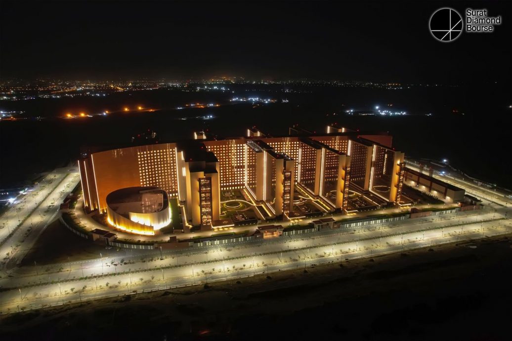 全球最大办公楼群!印度钻石交易中心启用 逾14公顷拥131部电梯