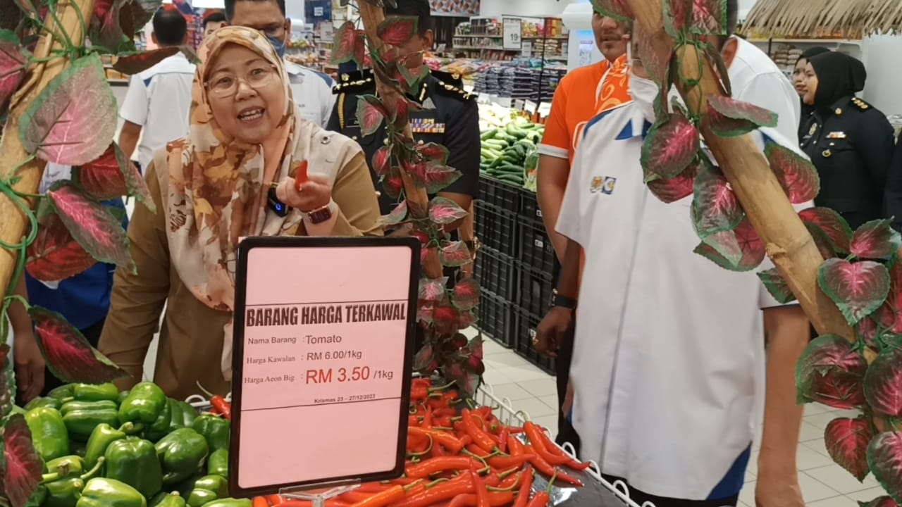 全:傅芝雅沙烈指5企业操纵家禽饲料市场的行为是对国家最大的背叛