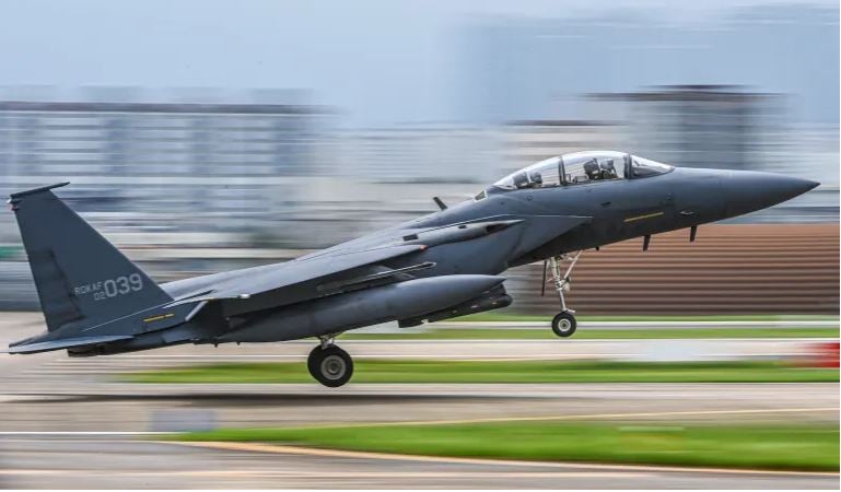 六架中俄军机一度进入韩国防识区