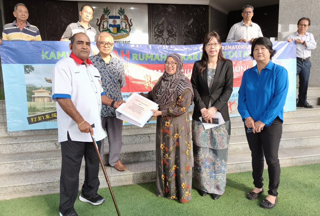 反对兴建私人骨灰塔行动委员会再度提呈备忘录