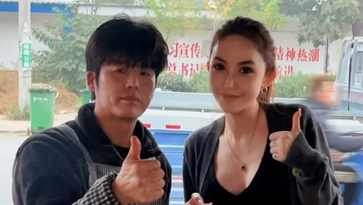 周杰伦曼谷蜡像被吐槽 粉丝笑趴:比粥饼伦还不像