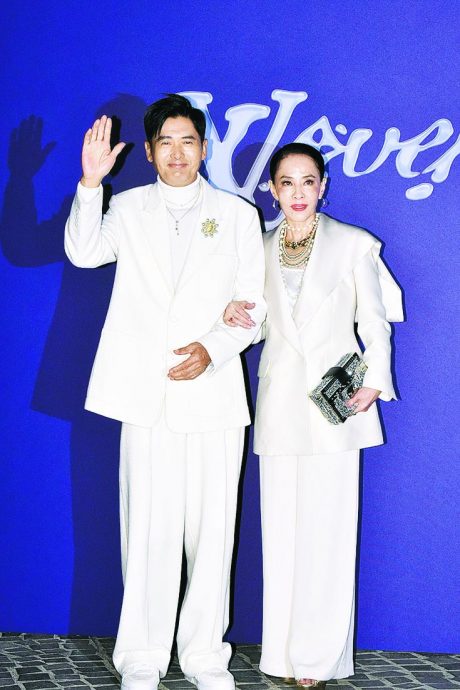 周润发白马王子Look战男神 宋仲基裙装被吐槽　