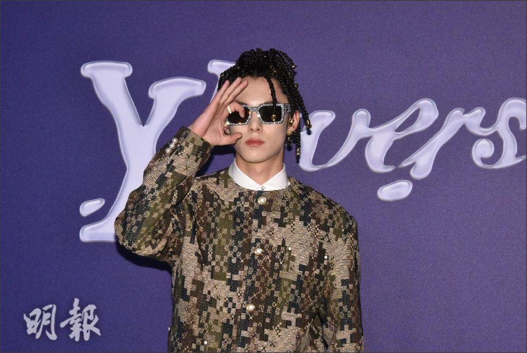 周润发白马王子Look战男神 宋仲基裙装被吐槽　