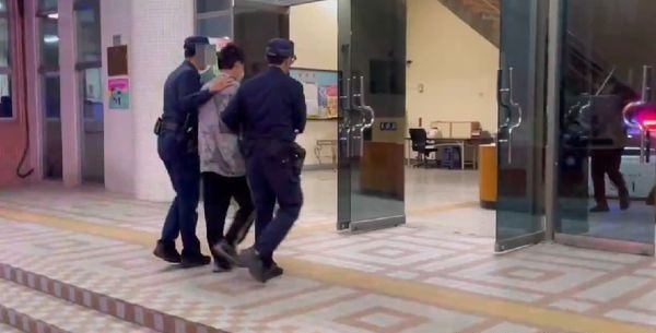 和老板娘走太近被碎念不检点 31岁弟怒砍68岁哥