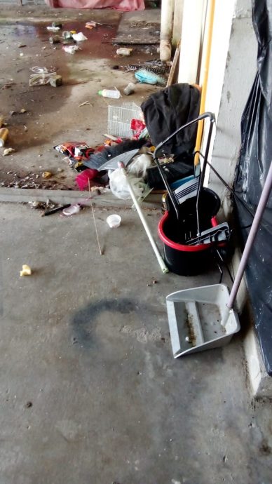 大都会封面文:大叔高空抛屎，邻居无处可避/8图