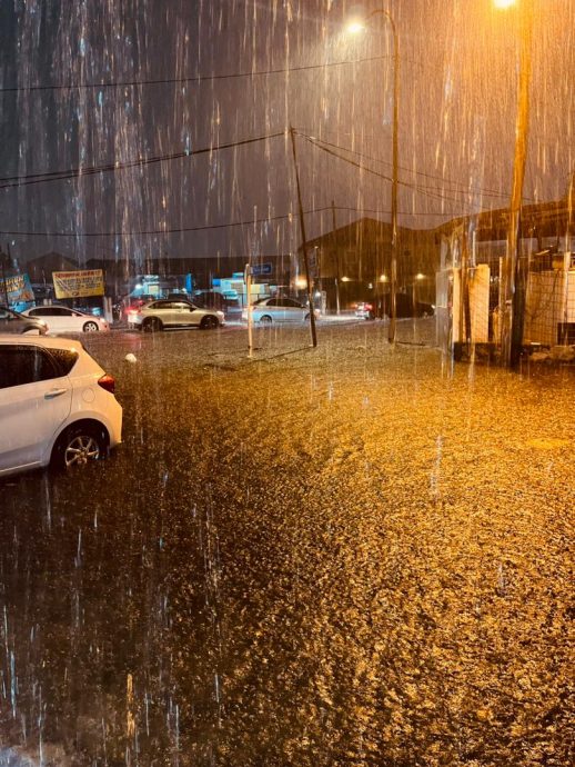 大都会/巴生昨夜大暴雨遇涨潮“双夹攻”,多区引发水灾!