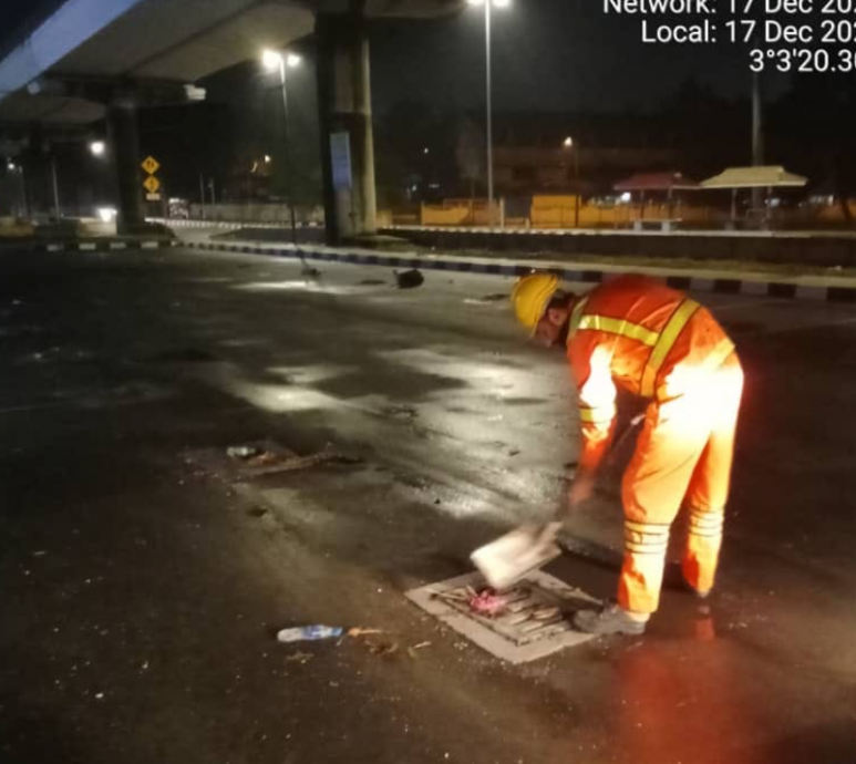 大都会/巴生昨夜大暴雨遇涨潮“双夹攻”,多区引发水灾!