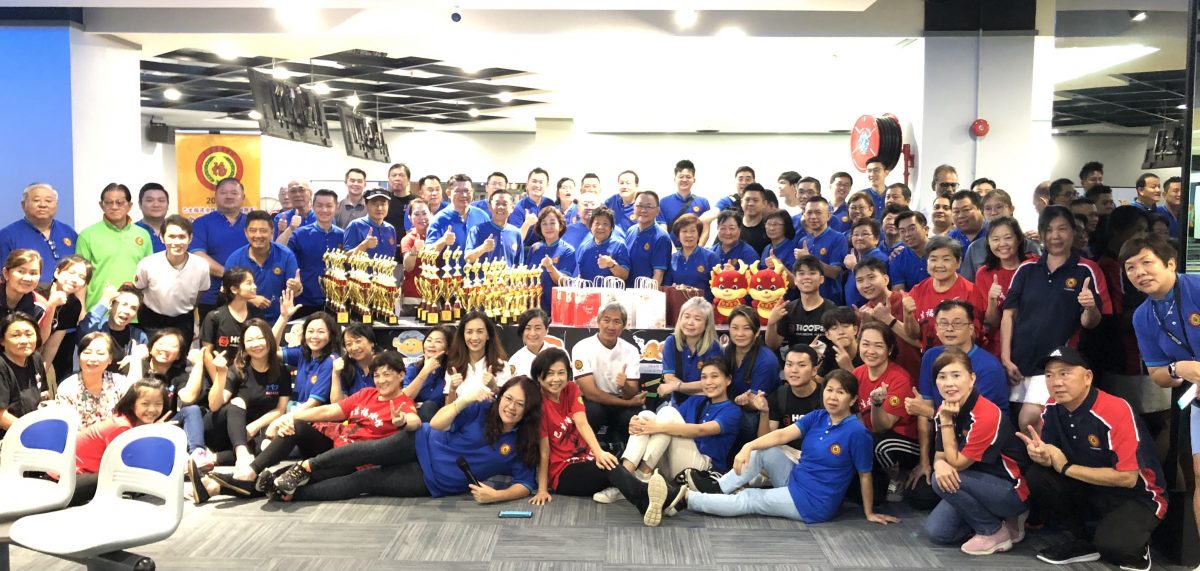 大都会/巴生福建会馆保龄球联谊赛 90人“龄距离”欢乐竞技