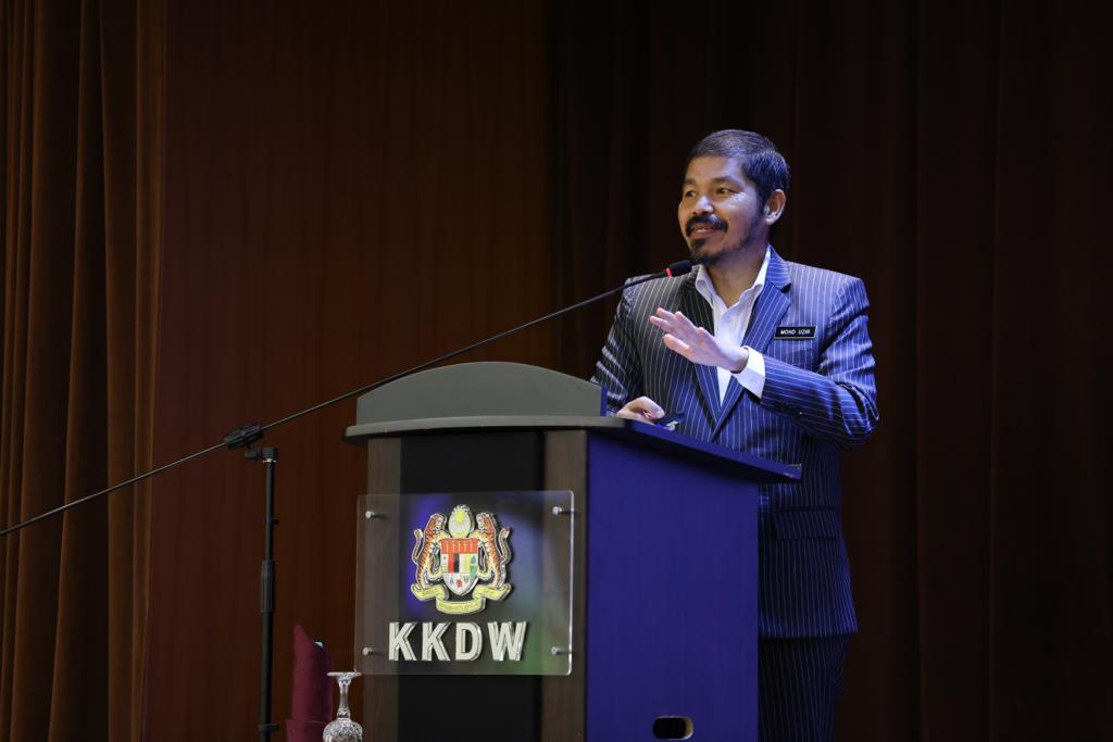 大马女性薪水比男性低!统计局:女性年均收入少2.1万