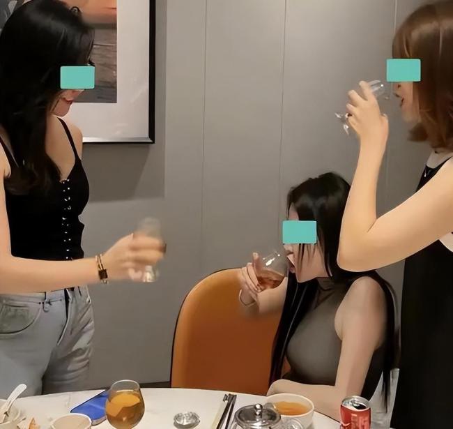 失恋女狂饮一斤白酒喝到挂　中国法院判同桌闺密须担责、赔偿