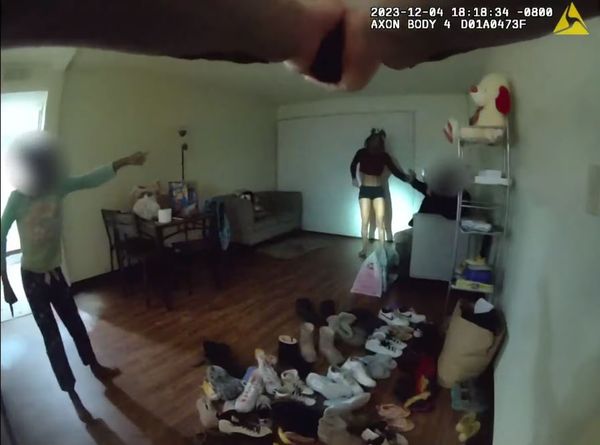 女子遭家暴竟被警连开4枪击毙 9岁女全程目睹