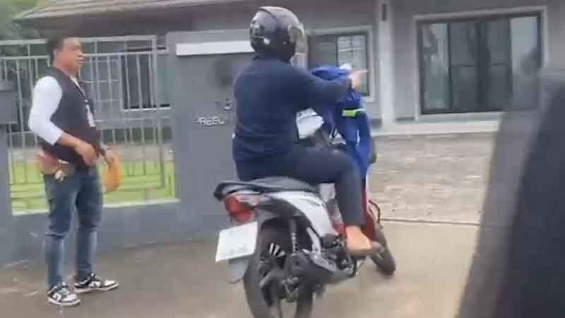 富商女婿炒股亏惨 劫金店被鞋子暴露身份