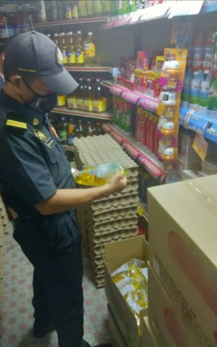 拒售受津贴食油 杂货店主受取缔