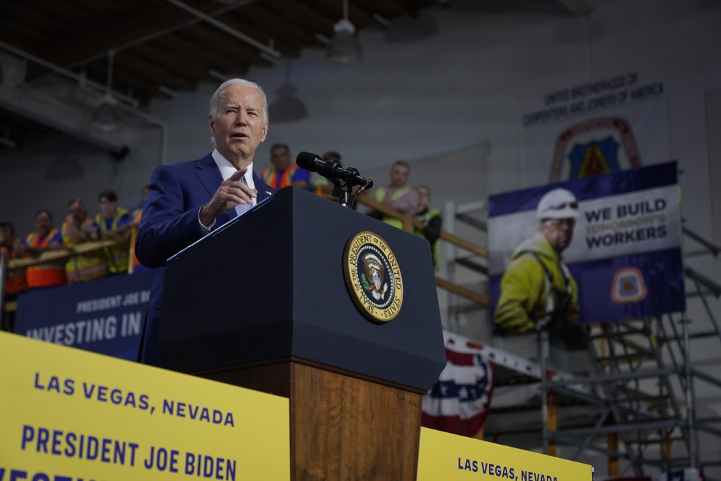 拜登宣布拨82亿美元提升铁路 冀2028年前完成美第一条高铁线