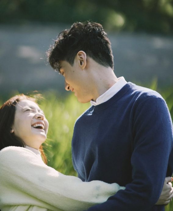 晒超甜情侣写真 林宣妤疑宣布新恋情