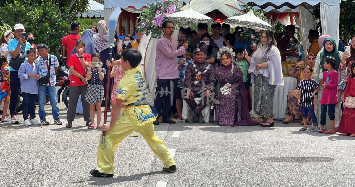 暖势力∕(全国版)中华武术龙狮结合马来鼓为巫裔婚礼表演助兴