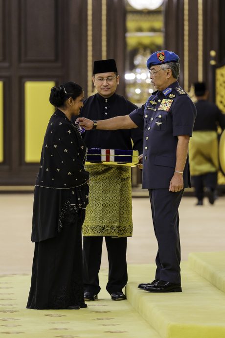 有4图/ 国家元首赐封298人.马来亚大法官拿督扎比丁阿迪亚受封丹斯里