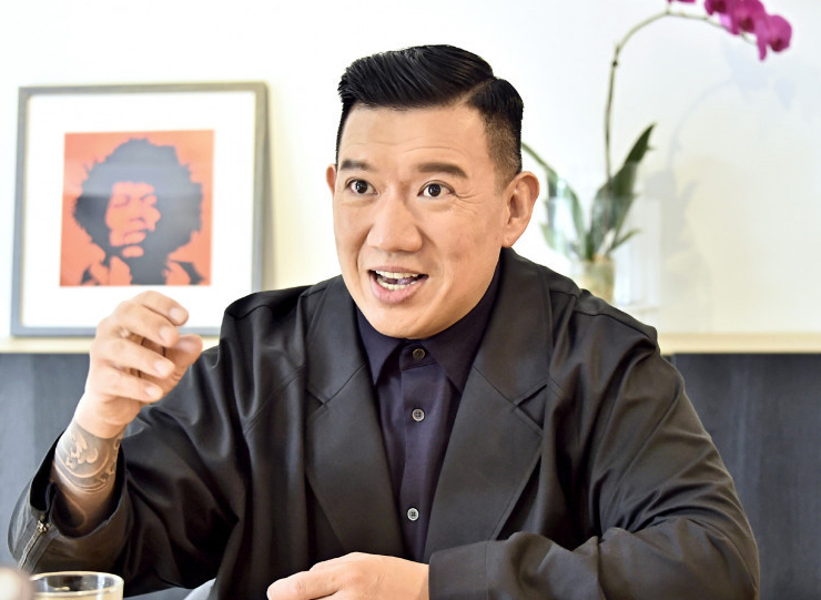 杜汶泽首投台湾总统 高喊“守护自己国家”