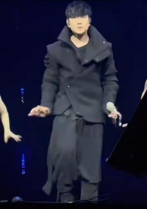 林俊杰舞蹈被恶搞爆怒 胡夏曾黎急删模仿视频