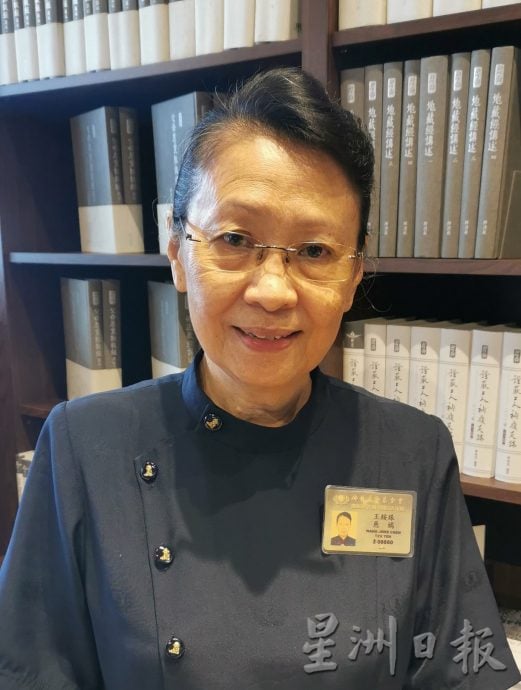 柔： 书法爱好者挥毫交流  从“翻转尼泊尔”影片体悟生活
