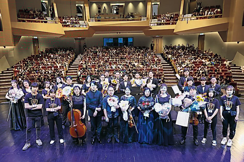 柔:《四季遇东西》演奏会 以音忆陈徽崇