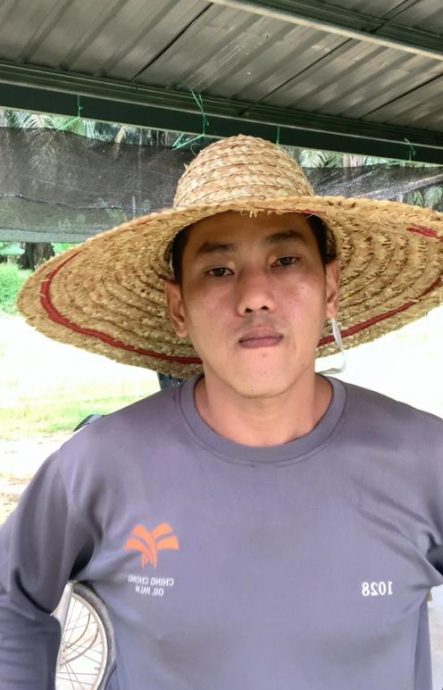 柔:今日面谱(12月28日见报):无线电爱好者方世维以无人机喷洒农药