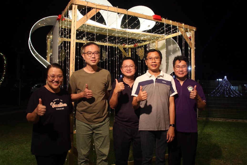 柔:重签:【特稿】:迎圣诞,扮靓靓,到教堂感受圣诞,了解圣诞意义