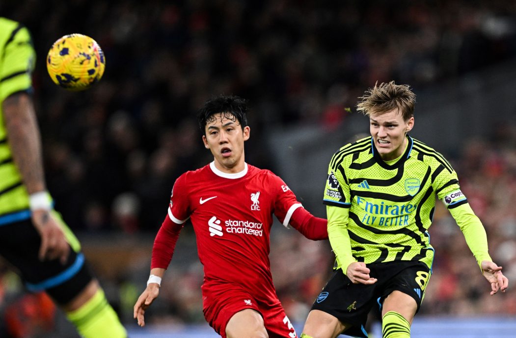 榜首大战1比1平红军 阿申纳锁定“圣诞冠军”