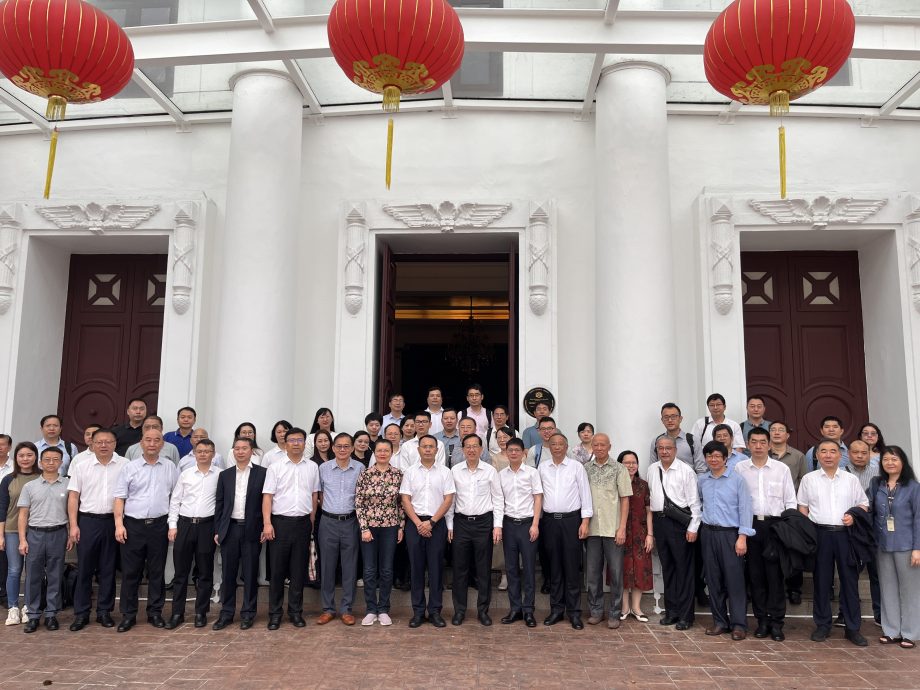 江西省教育厅及院校代表到访 共议嘉庚精神与文教科研