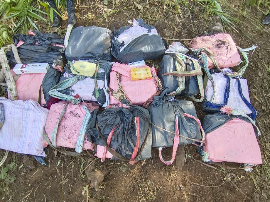 泰缅边境爆枪战 涉毒走私15人遭击毙