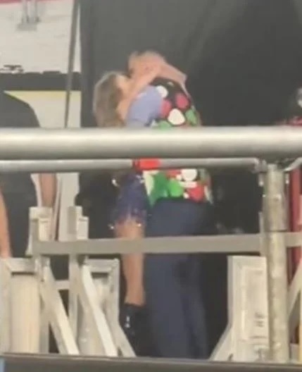 泰莱史薇芙圣诞前报喜? 球星男友被爆挑戒求婚