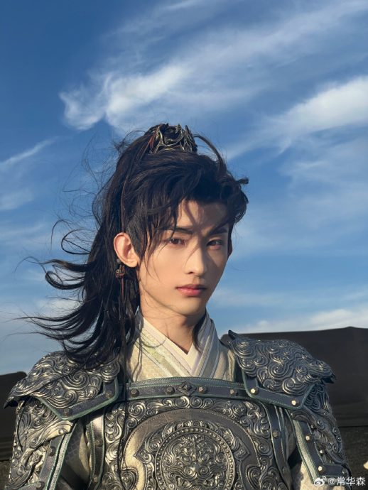 深夜晒和刘诗诗合照 男星被抓包秒删掀热议