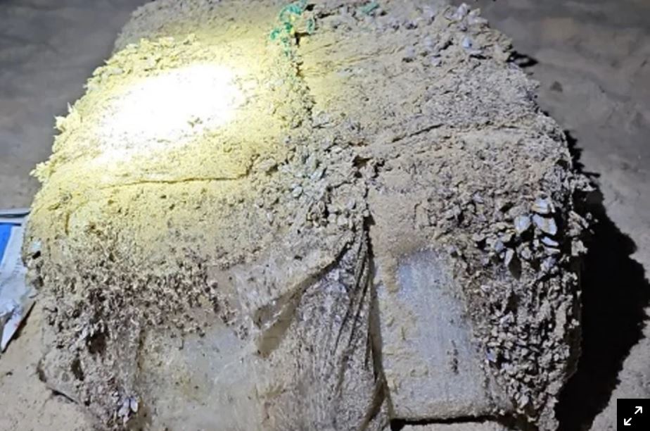 澳洲海滩现逾120公斤可卡因砖 警续搜索海岸线