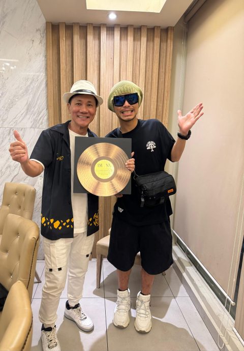 王雷初尝封帝滋味 演黄明志《二十楼》MV得奖